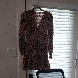 Elegant Tan and Black Long Sleeve Dress